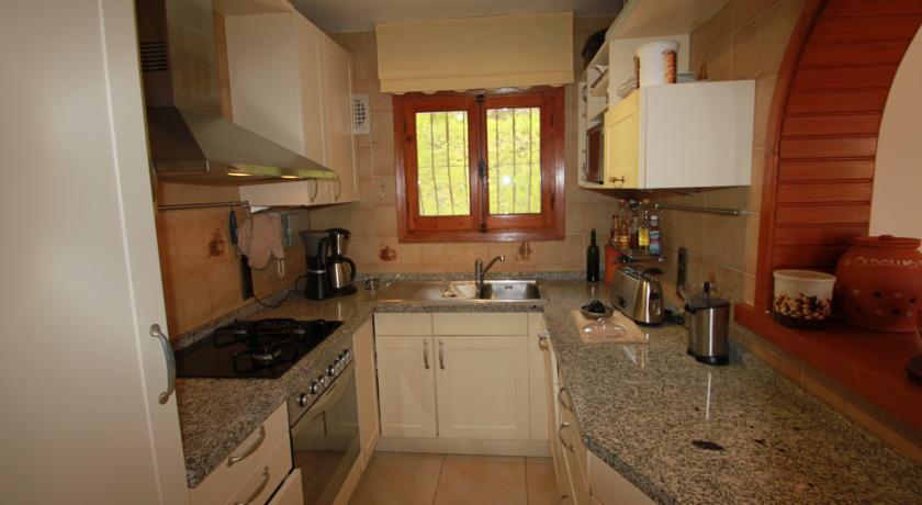 Chrisuli - Well Furnished Villa With Panoramic Views In 모라이라 객실 사진