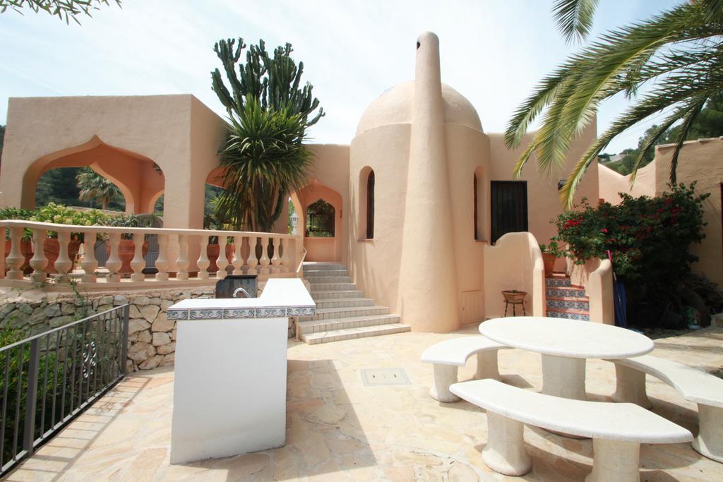 Chrisuli - Well Furnished Villa With Panoramic Views In 모라이라 객실 사진