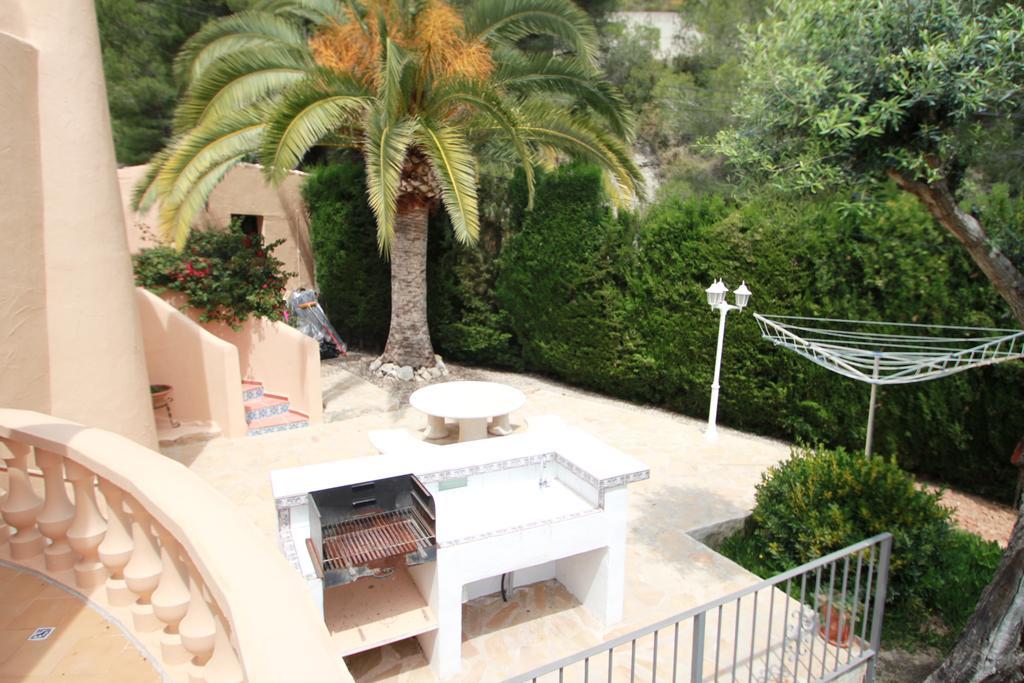 Chrisuli - Well Furnished Villa With Panoramic Views In 모라이라 객실 사진